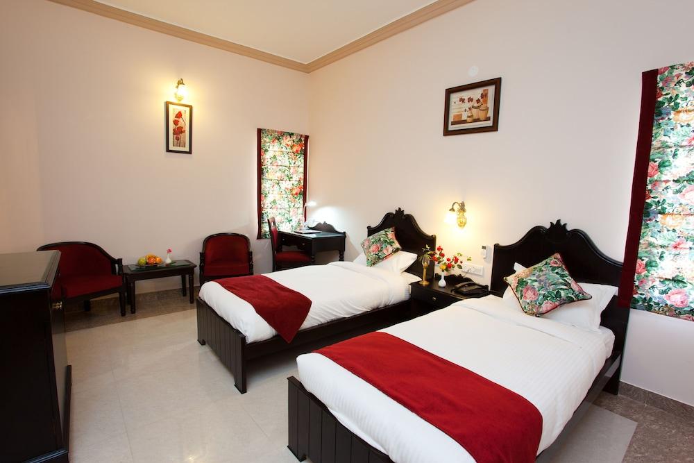 Araliayas Resort & Spa Udaipur Exterior photo