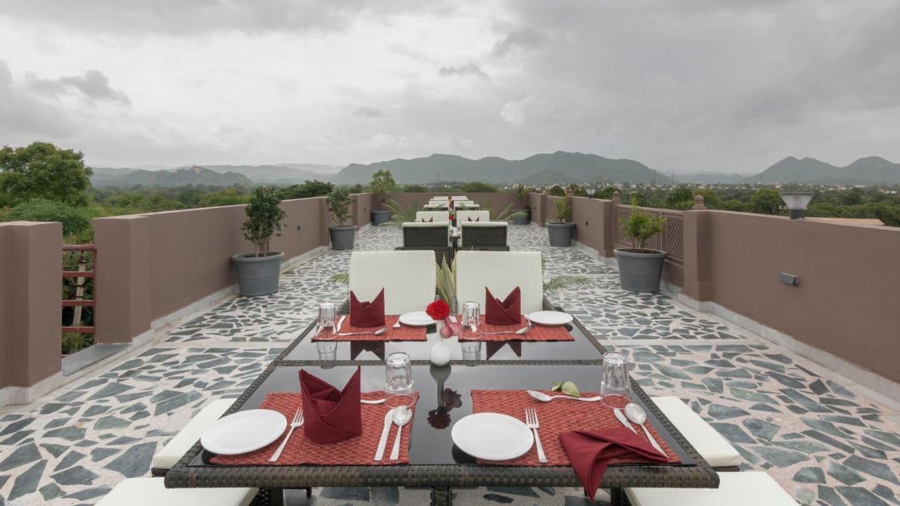 Araliayas Resort & Spa Udaipur Exterior photo
